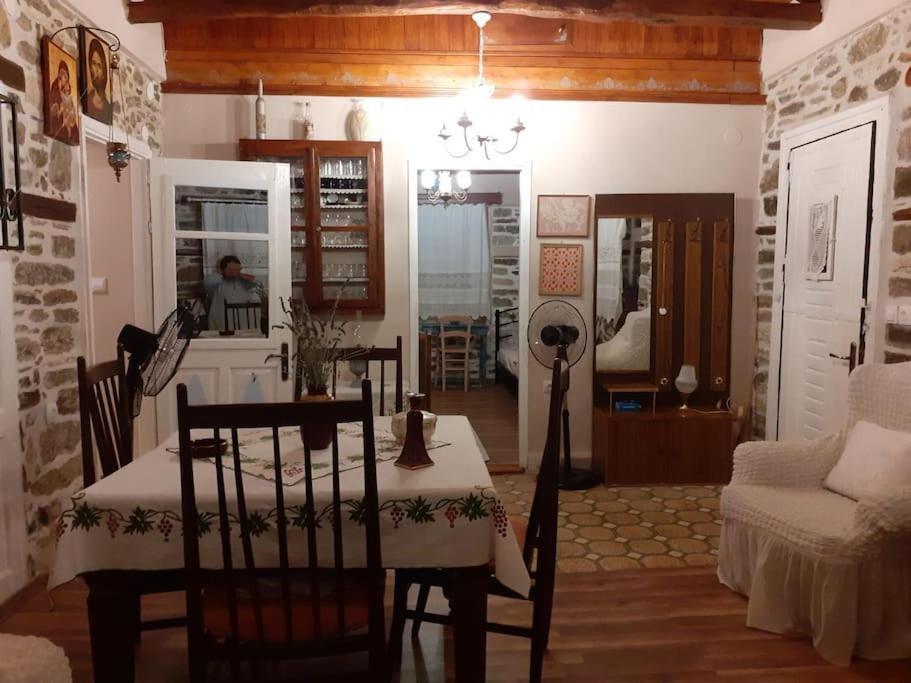 ξυλοπετρα / Wood & Stone House Apartment Tsagarada